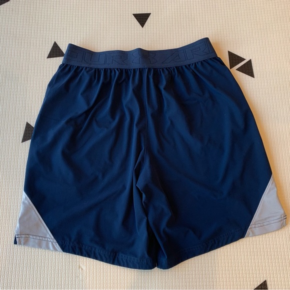 Men’s Under Armour Athletic Shorts - Picture 2 of 4